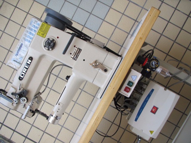 奧玲RN8B-S絎縫機小嘴電腦車家用縫紉機小咀高車工廠專用小嘴高車